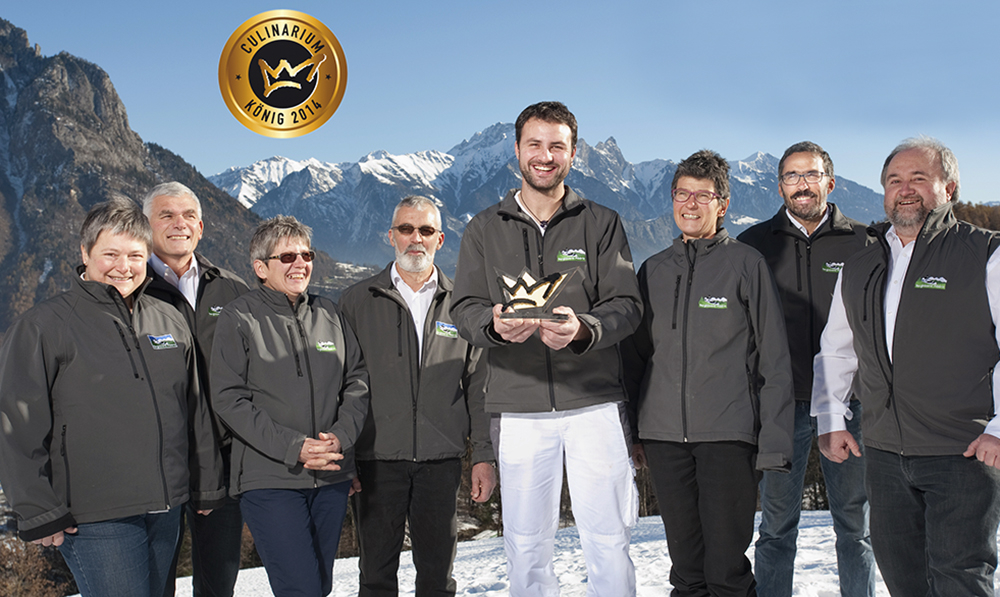 Team der Bergkäserei Mädris im Jahr 2014. Bild: Katja Nideröst